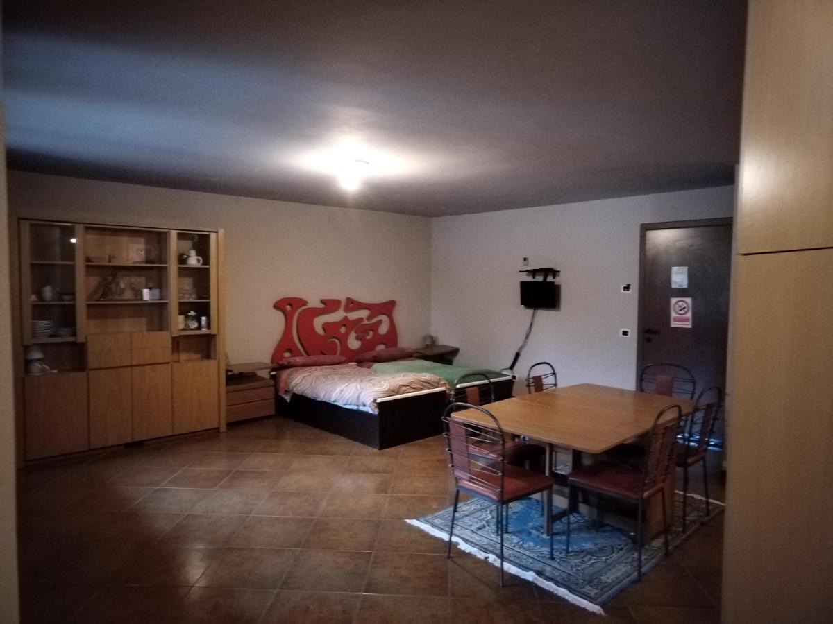 Bed & Breakfast Viadelgolf41 Каримате Экстерьер фото